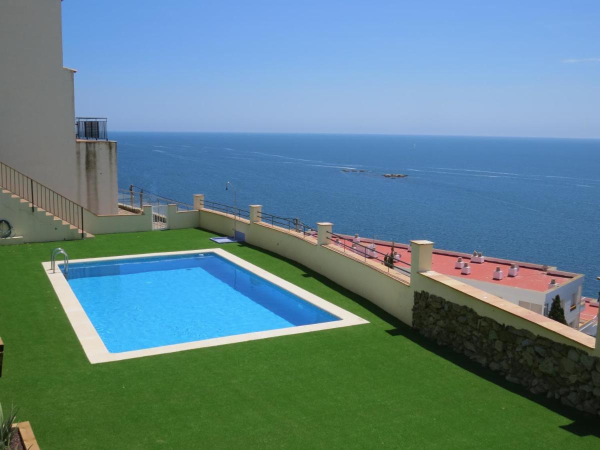 Marina 4 Apartment โรเซส ภายนอก รูปภาพ