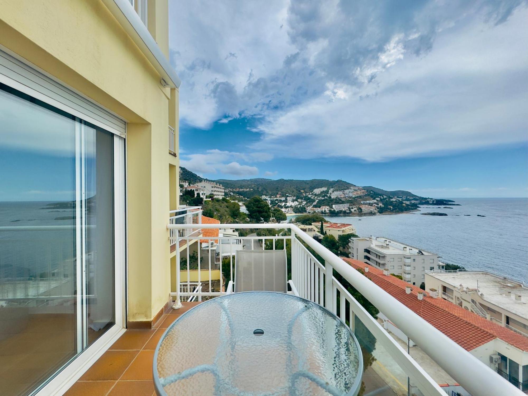 Marina 4 Apartment โรเซส ภายนอก รูปภาพ