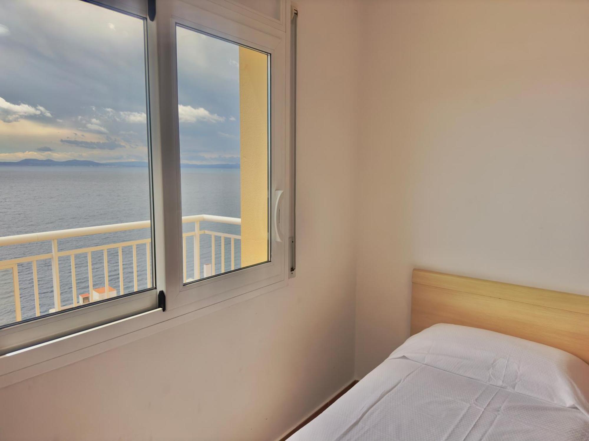 Marina 4 Apartment โรเซส ภายนอก รูปภาพ