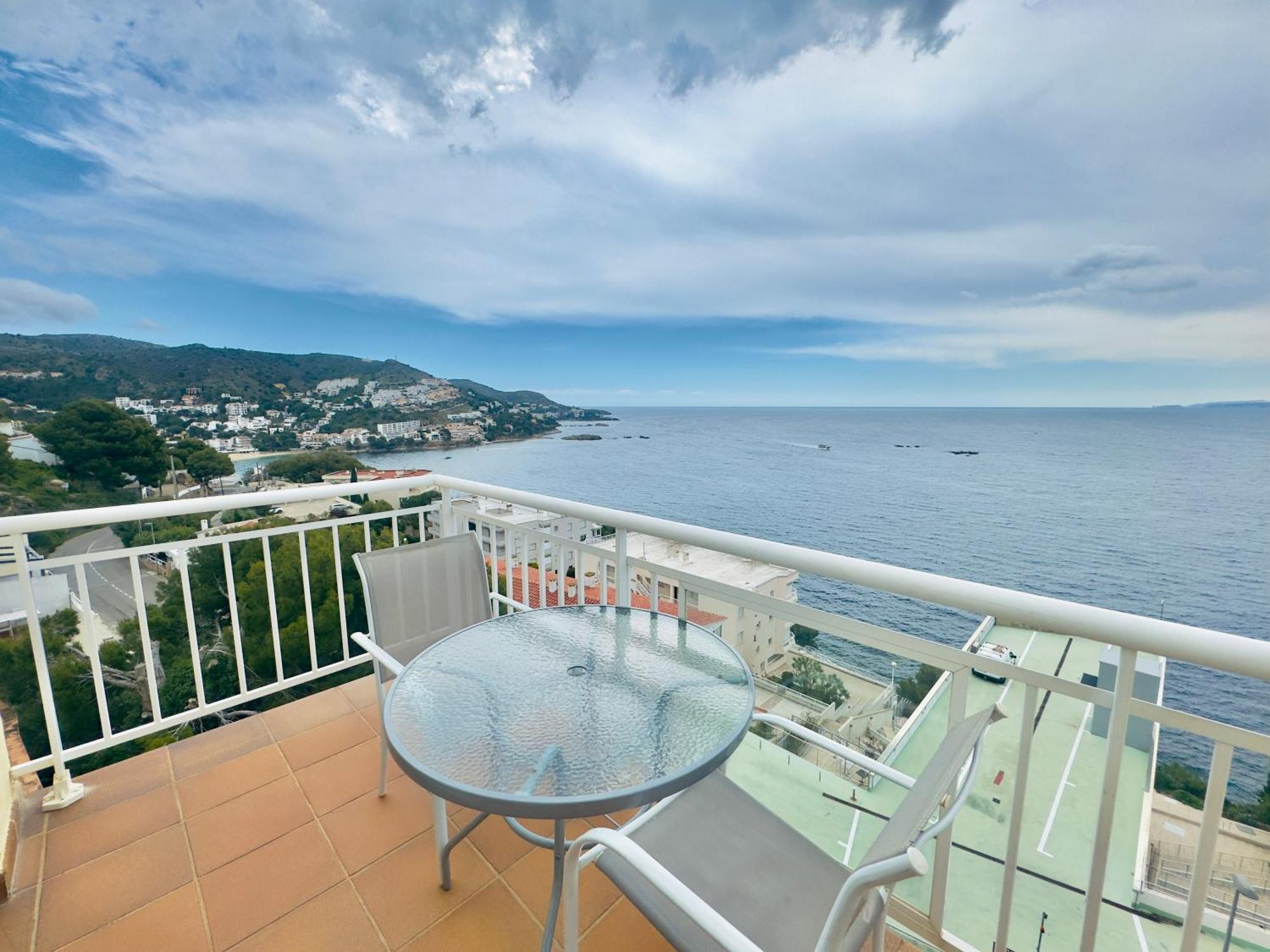Marina 4 Apartment โรเซส ภายนอก รูปภาพ